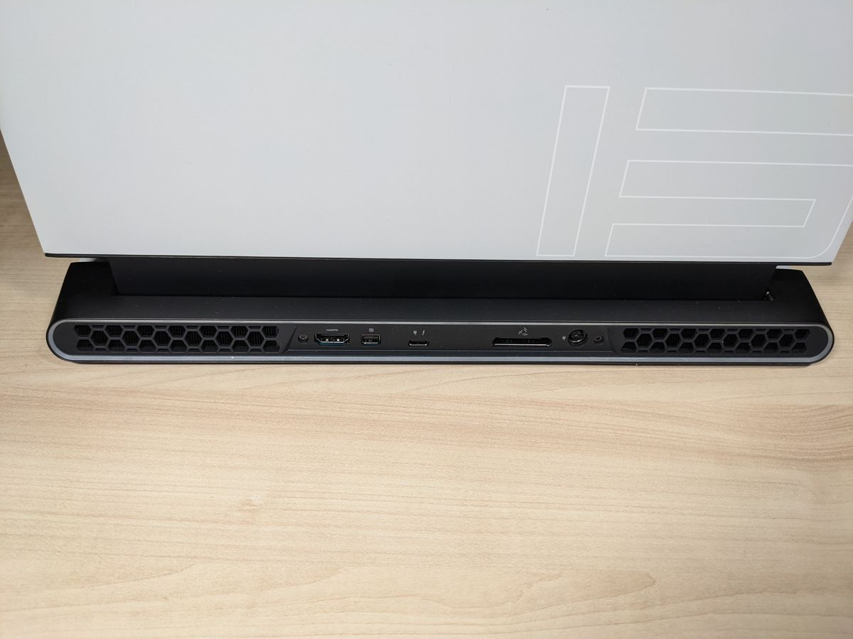 Alienware m15 R4