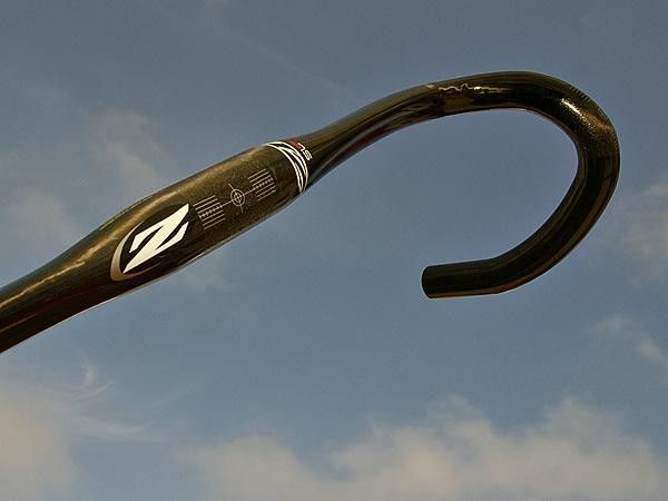 The Contour carries on with its ergonomically shaped tops.