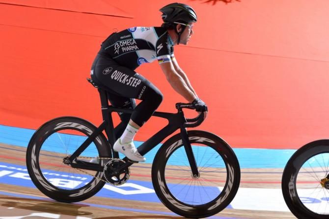 Mark Cavendish looking comfortable on the track bike