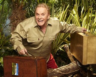 Freddie Starr on his way to 'Celebrity' jungle