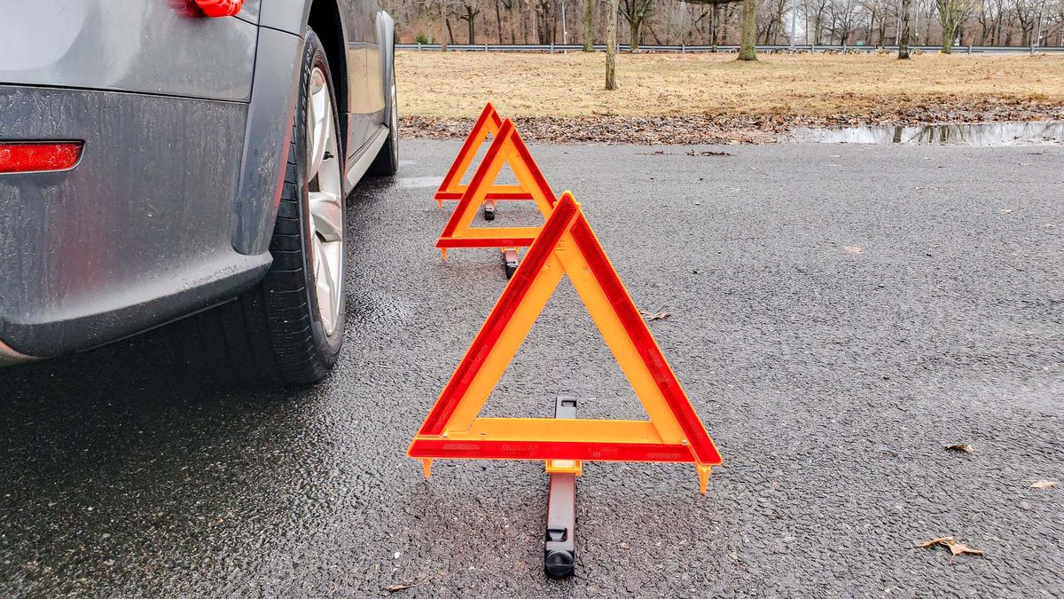 DOT Essential OSHA ANSI Compliant Kit review | Tom's Guide