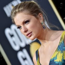 beverly hills, california january 05 taylor swift attends the 77th annual golden globe awards at the beverly hilton hotel on january 05, 2020 in beverly hills, california photo by axellebauer griffinfilmmagic
