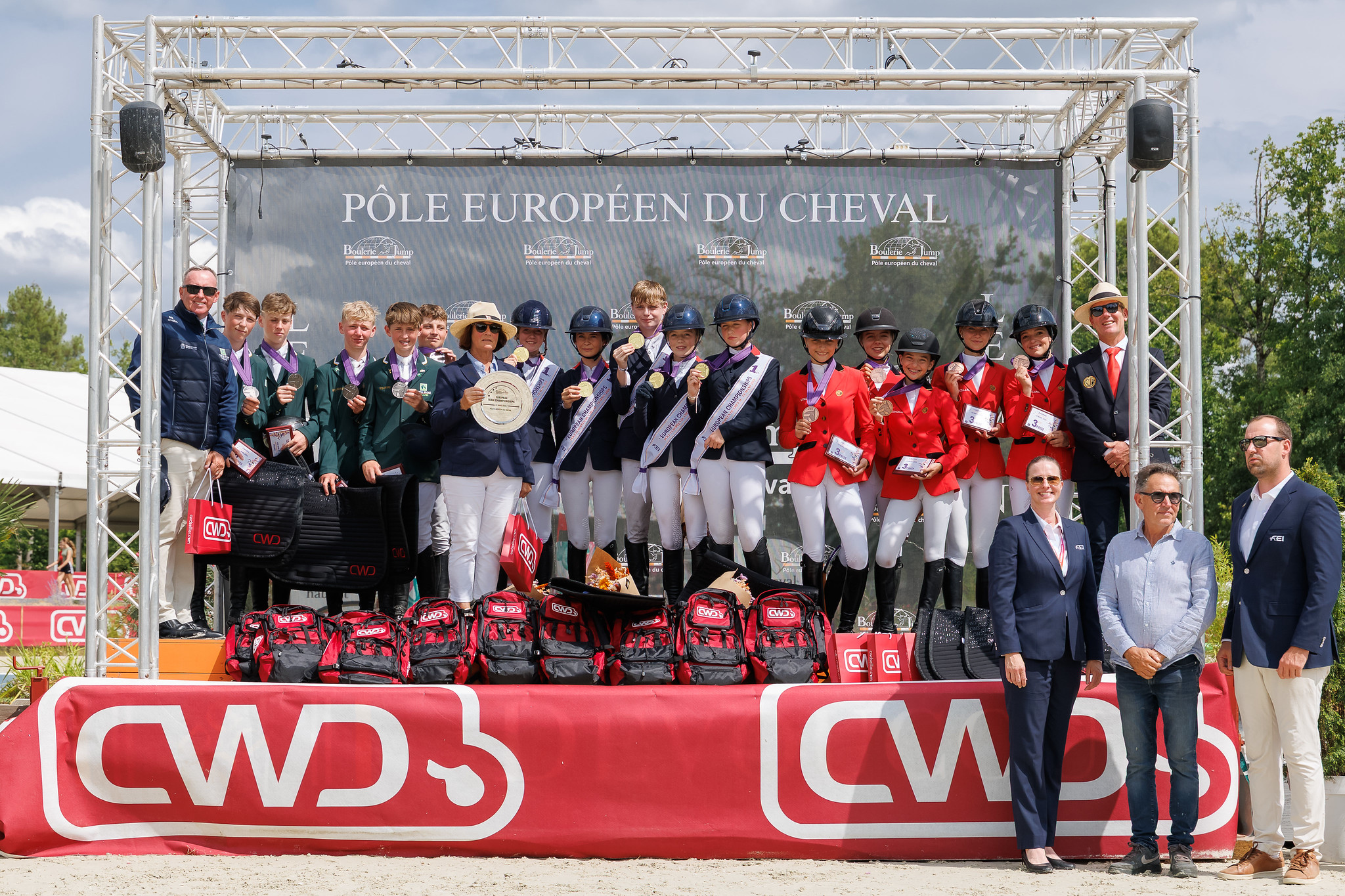 Great Britain wins gold, Ireland takes silver and Belgium bronze at the 2026 Pony European Showjumping Championships in Le Mans, France.
