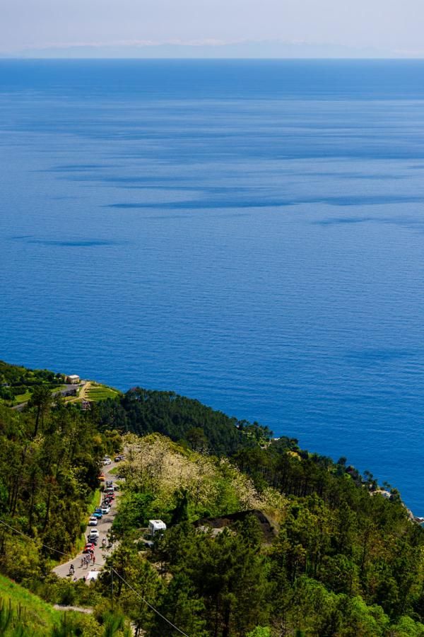 The Giro rides along the coast for amazing views on stage 12