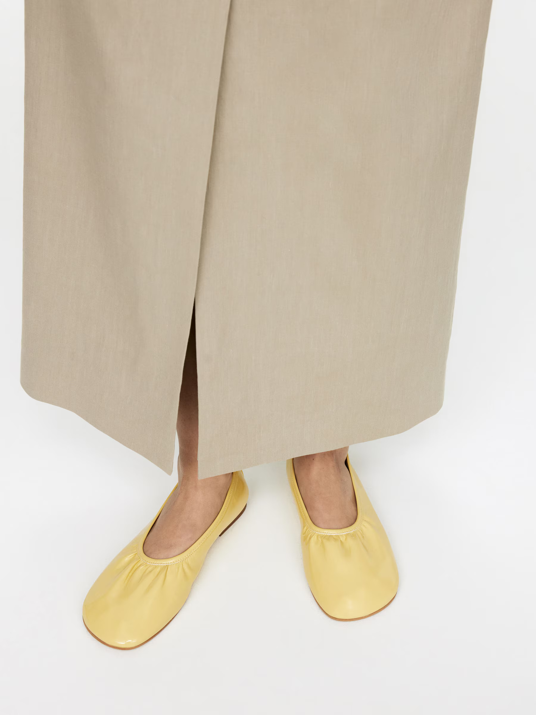 Lacquered Ballet Flats &ndash; Light Yellow &ndash; Women &ndash; Arket Gb