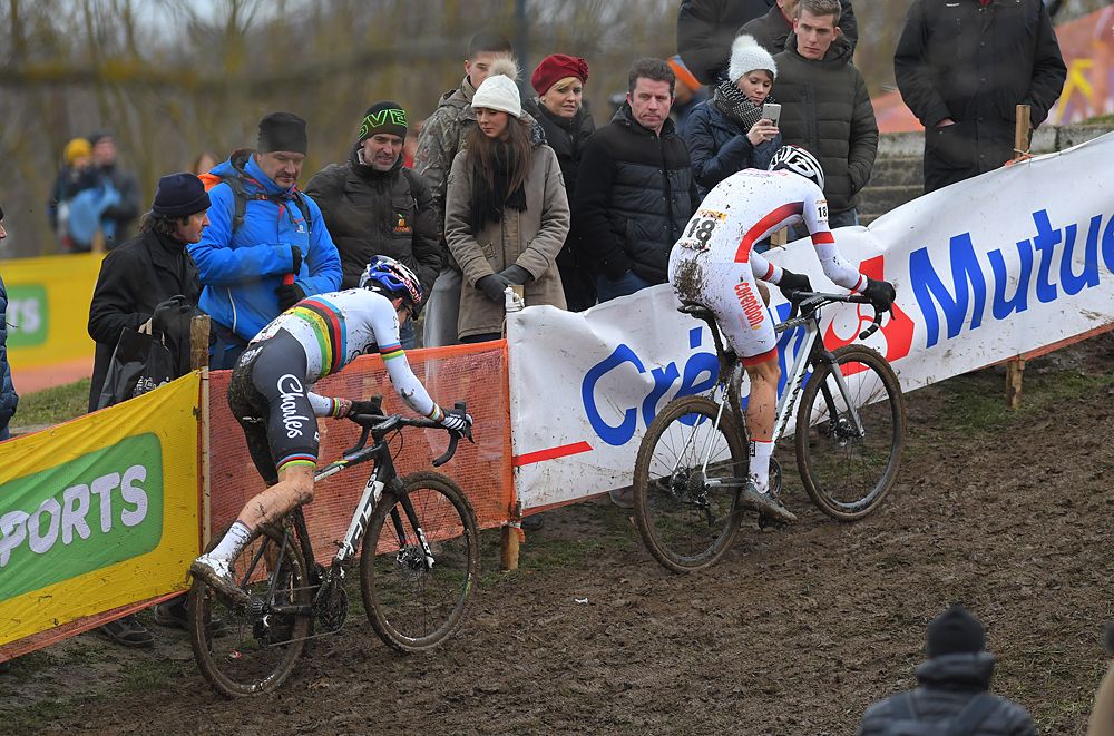 Mathieu van der Poel and Wout van Aert at the head of the race