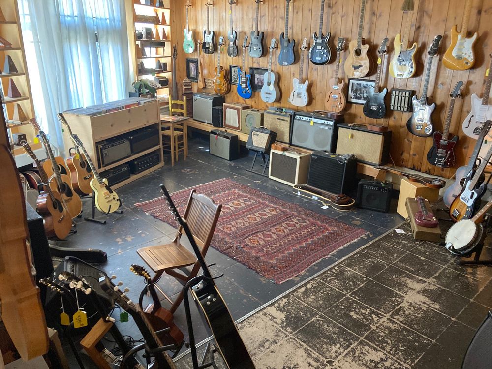 Really Good Rejects guitar shop
