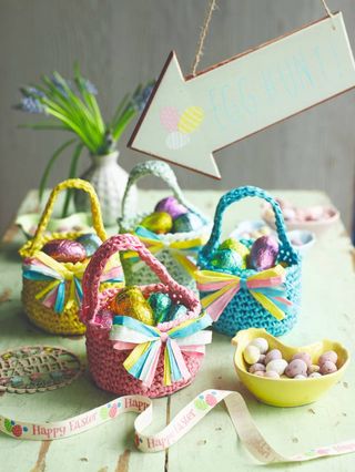 crocheted easter baskets