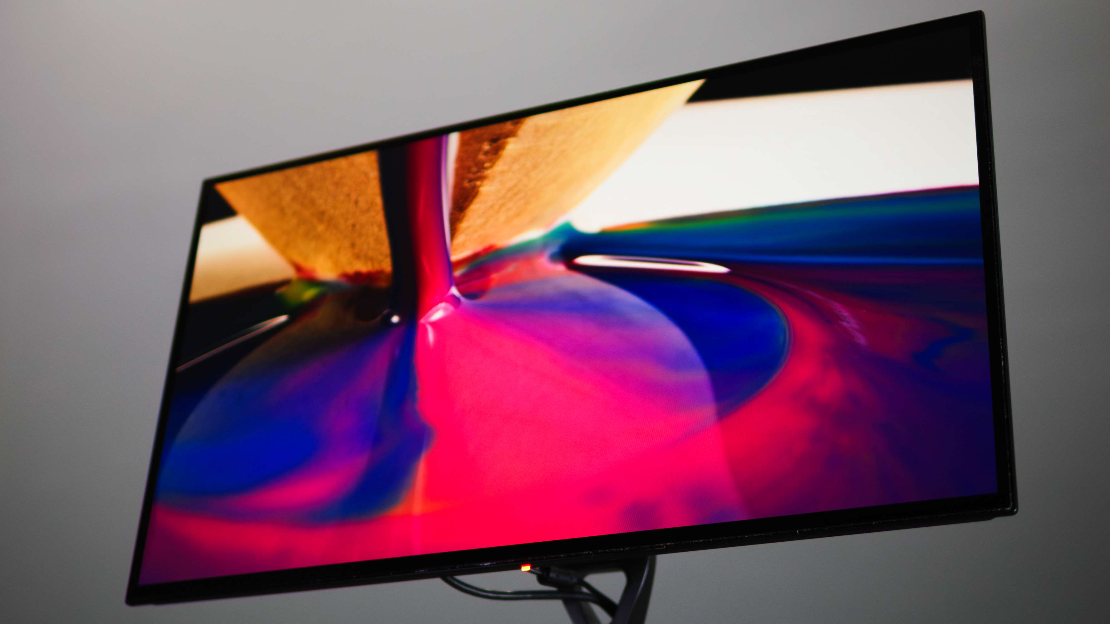LG just made the fastest OLED gaming display yet - The Verge