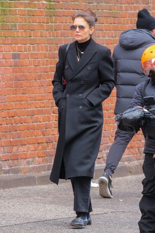 Katie Holmes gucci loafer
