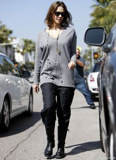 Jessica Alba - PICS! Pregnant Jessica Alba shows off blooming baby bump - Honor Marie - Marie Claire - Marie Claire UK
