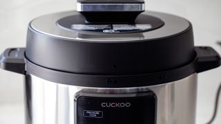 Cuckoo CMC-ZSN601F Pressure Cooker