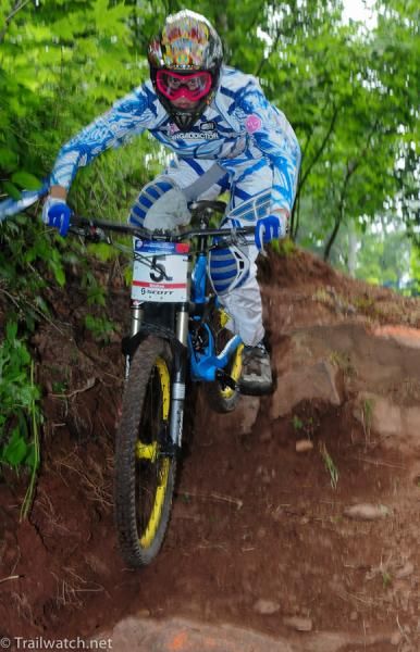 Miriam Nicole (Riding Addiction Commencal) preparing for a big rock garden