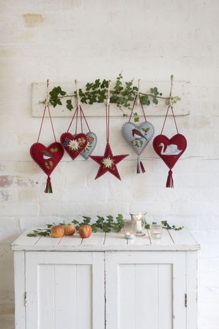 Christmas Spice Hearts and Stars by Jan Constnatine