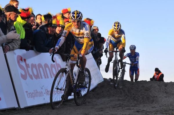 Bart Wellens leads Kevin Pauwels and Bart Aernouts