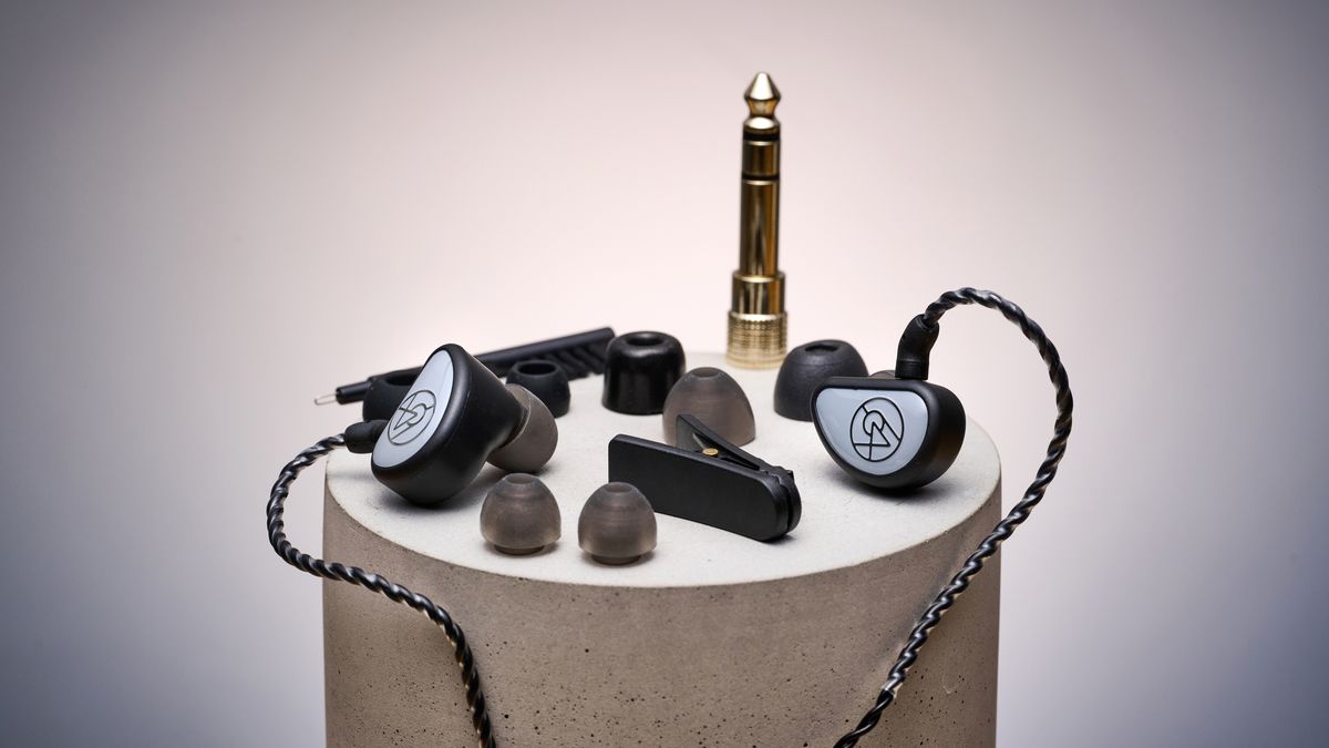 64 audio Aspire 1