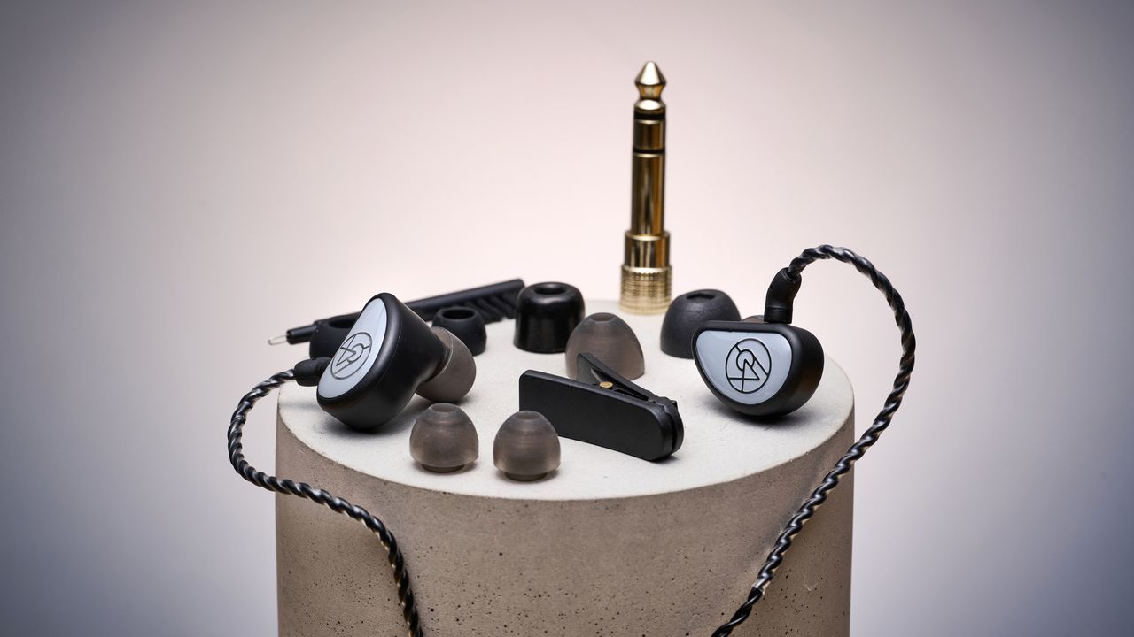 64 audio Aspire 1