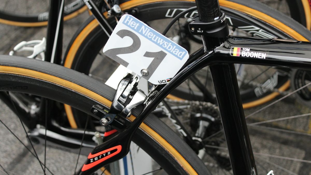 Boonen was the one Etixx rider aboard a Specialized Roubaix; the rest rode Tarmacs