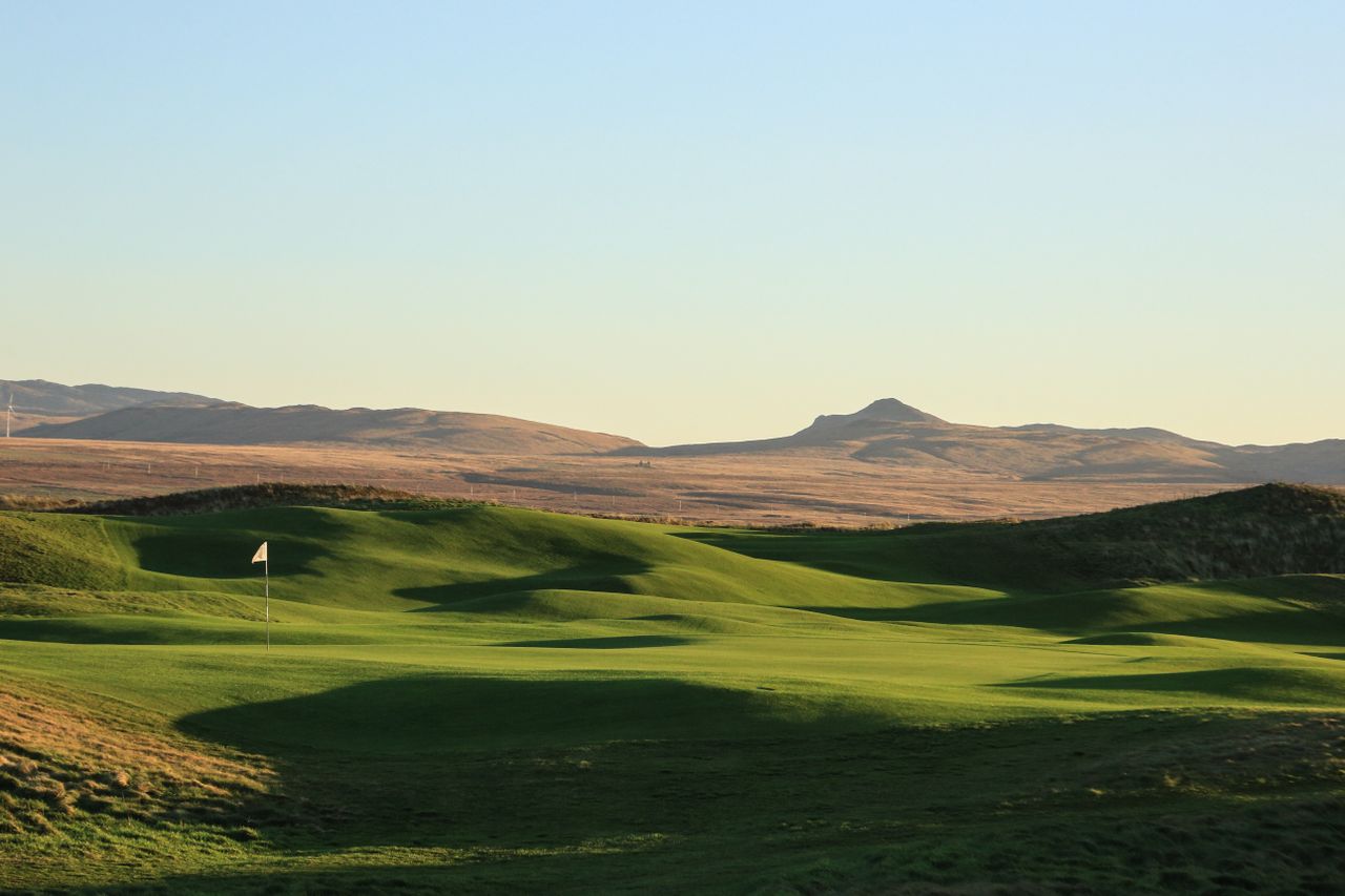 The Machrie Links general view