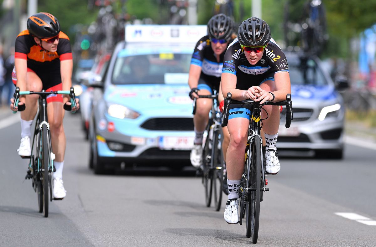 Sarah Ten Hartog leading a breakaway
