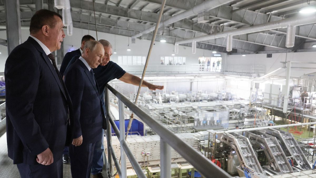 Путинская Россия: страна, у которой «кончились рабочие»