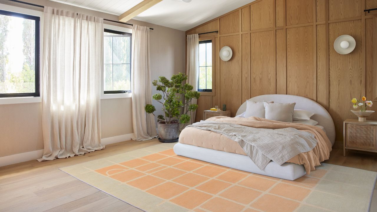 Ruggable x Pantone Peach Fuzz rug