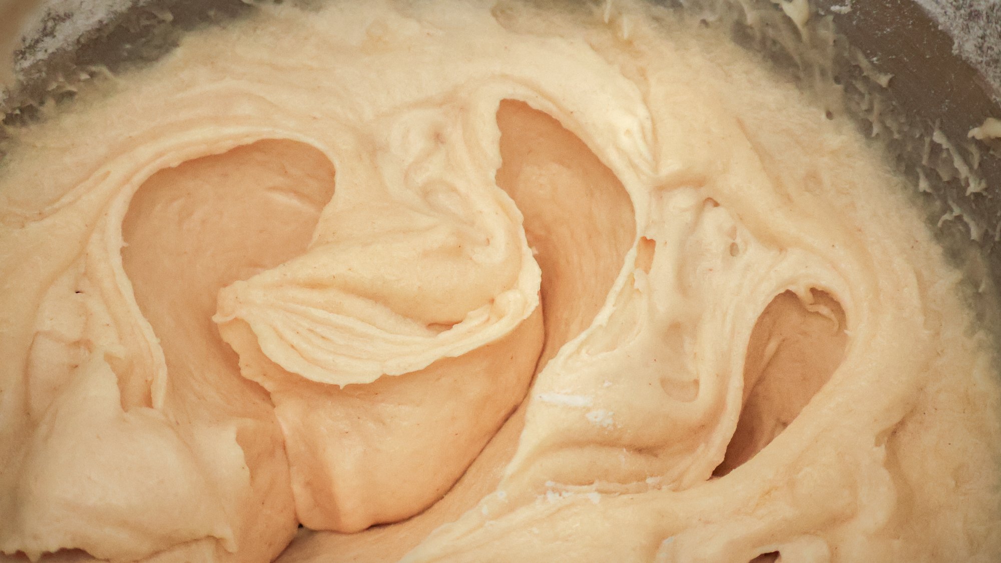 Laura Ashley stand mixer cake batter