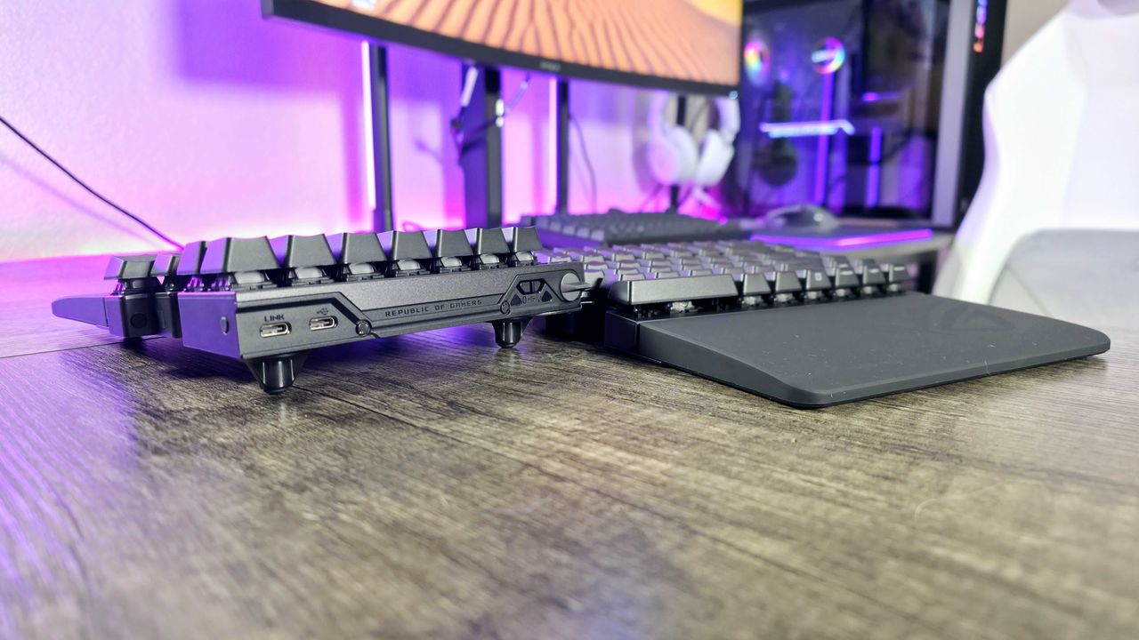 Image of the ASUS ROG Falcata wireless gaming keyboard.