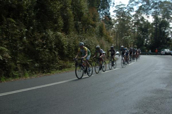 By the time the peloton approached the summit of Gibraltar the field numbered less than 30 riders.