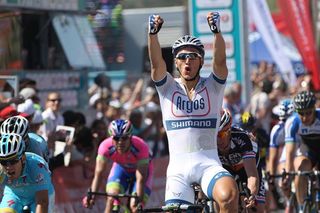 Kittel battles on after crash to take third win at Tour of Turkey
