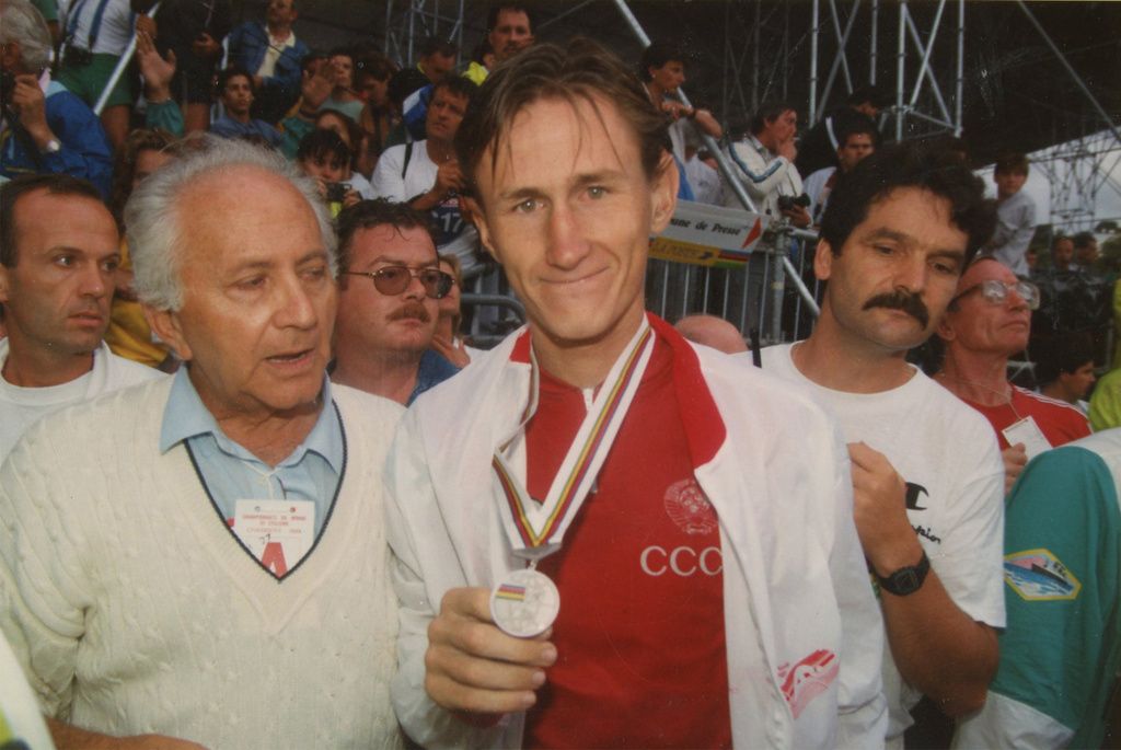 Russian Dimitri Konychev shows off his silver medal from 1989