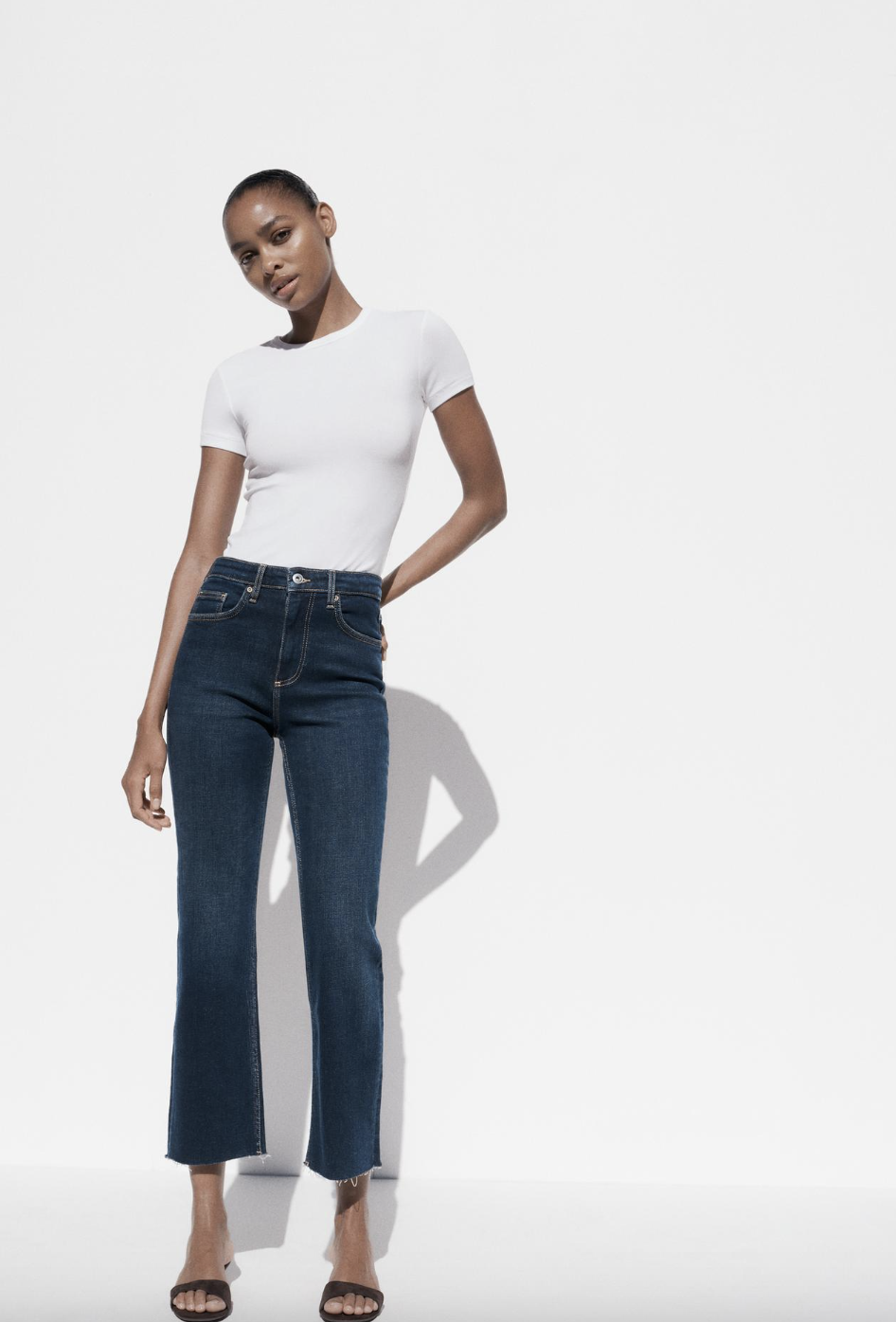 ZARA, Flared Cropped High Waist Trf Jeans