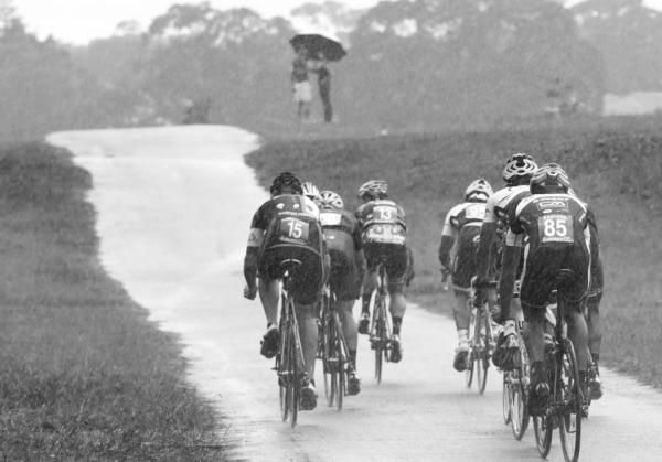 A passing shower in the opening laps made for tough going