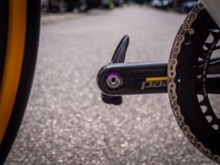 Roglič is using 170mm cranks