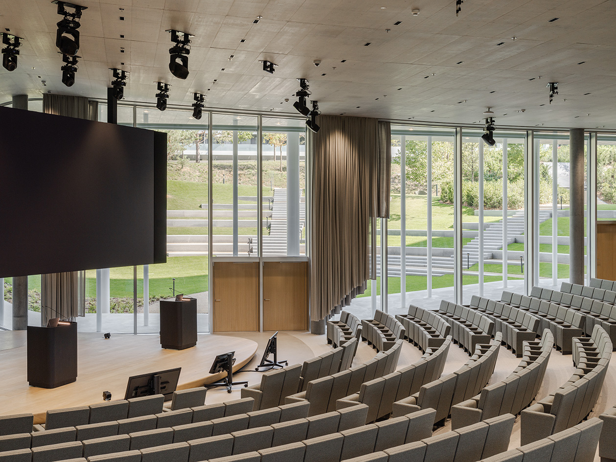 Herzog &amp;amp; de Meuron - One Roof - Lombard Odier