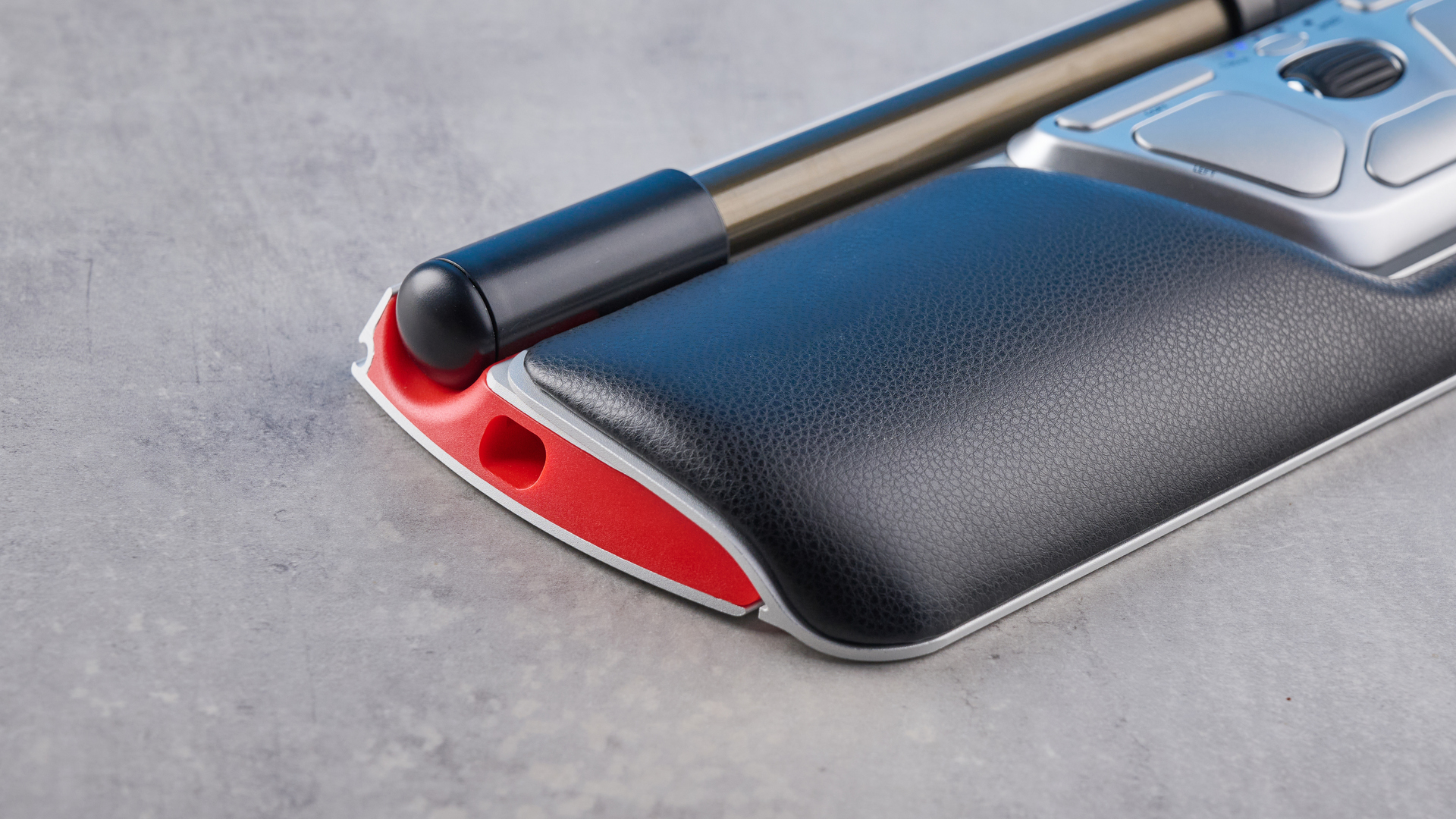 Contour RollerMouse Red Wireless with the slim wrist rest