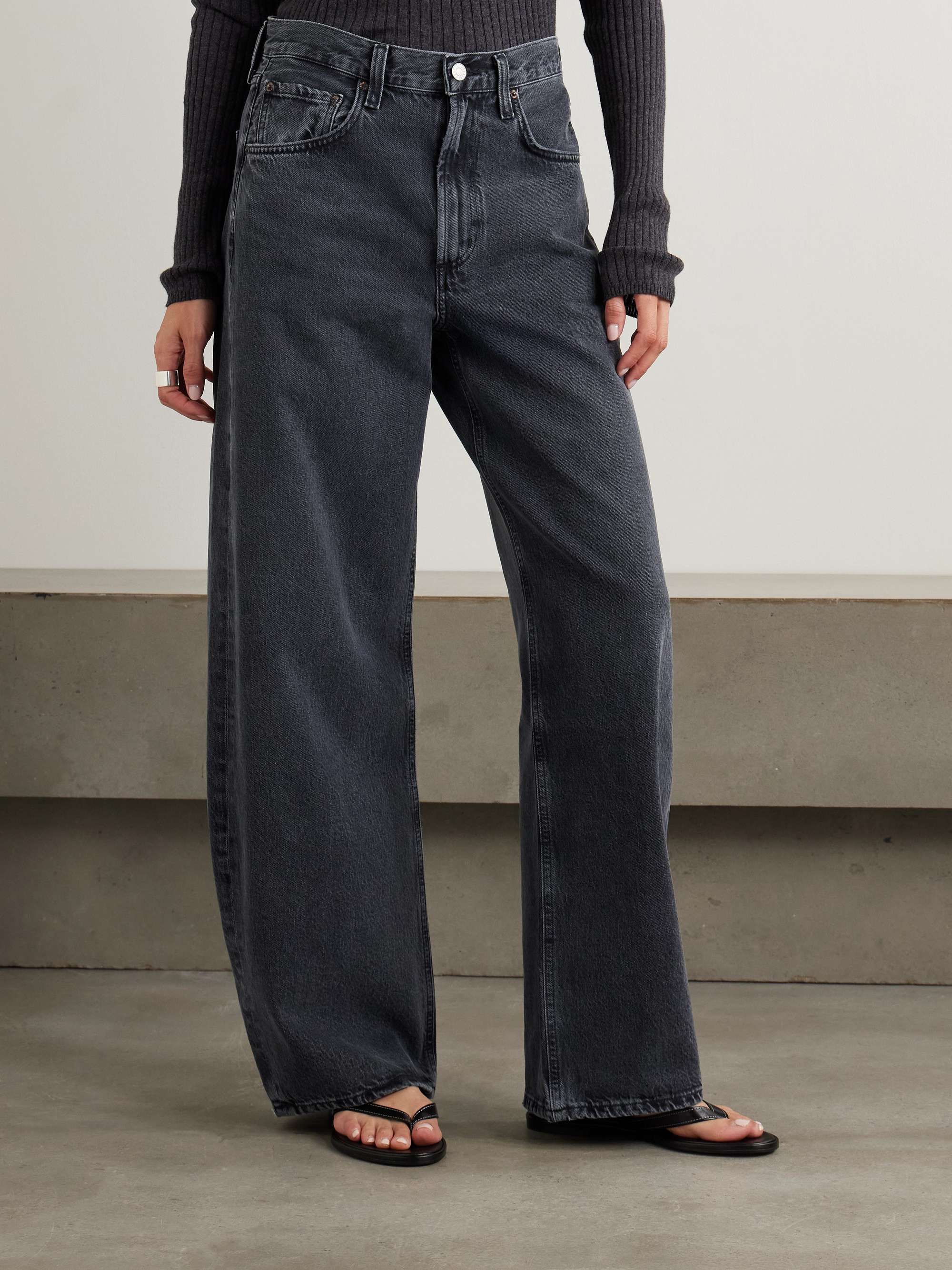 Low Curve Mid-Rise Wide-Leg Jeans