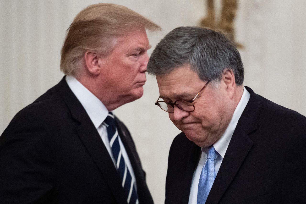 Donald Trump with William Barr.