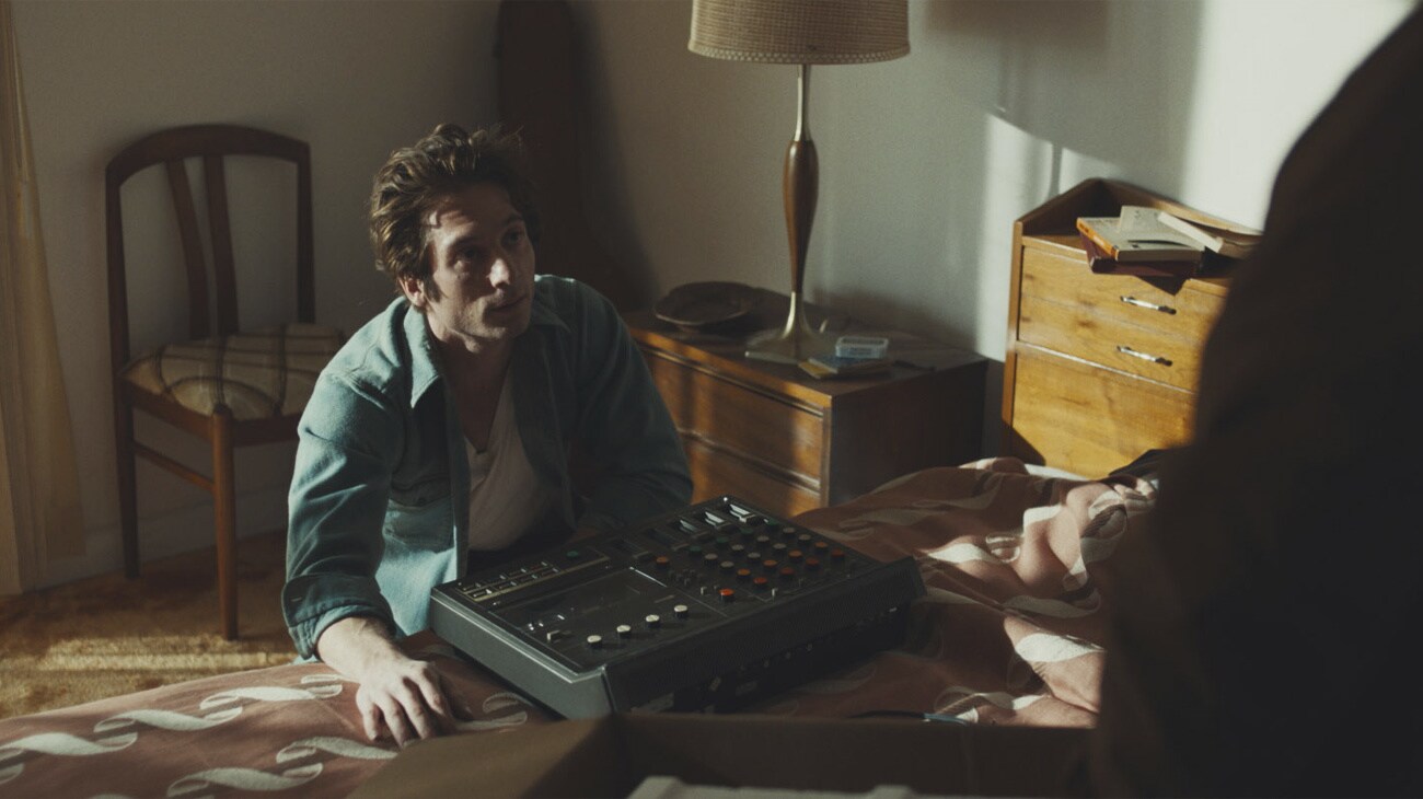 Jeremy Allen White as Bruce Springsteen in 20th Century Studios&#039; SPRINGSTEEN: DELIVER ME FROM NOWHERE. Photo courtesy of 20th Century Studios.
