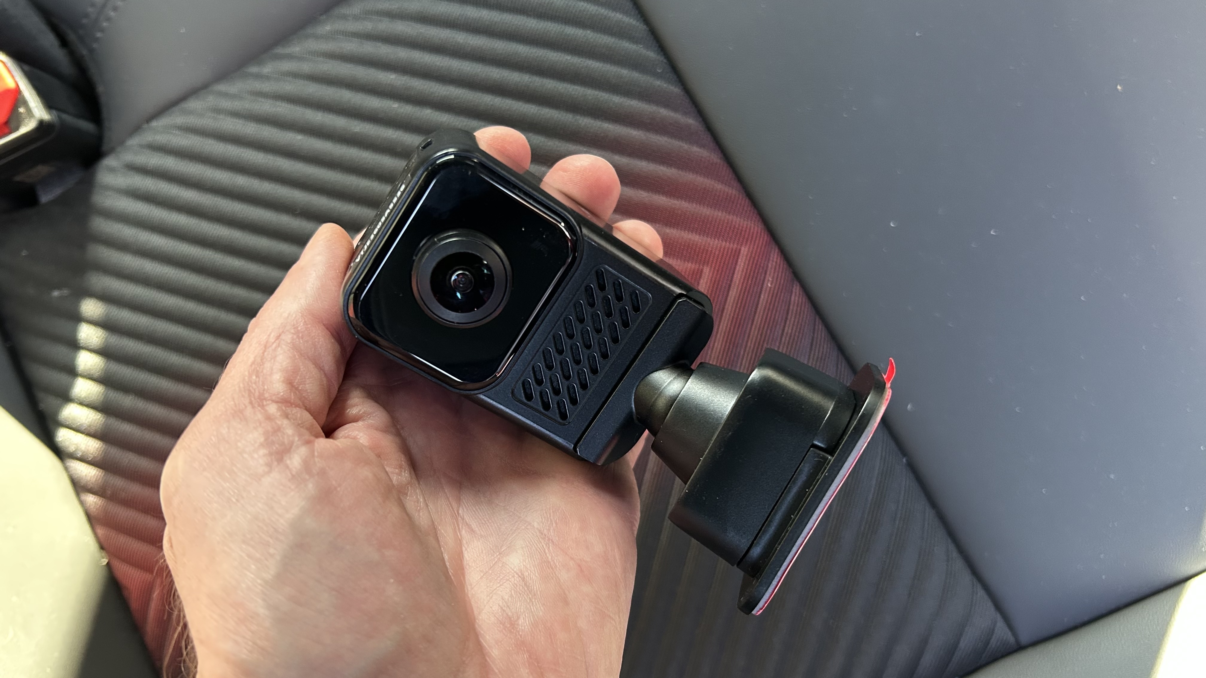 Vantrue E360 dash cam