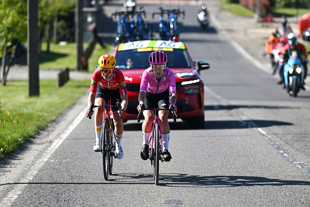 Aalerud and Dubau-Prevot in the breakaway at fleche wallonne femmes