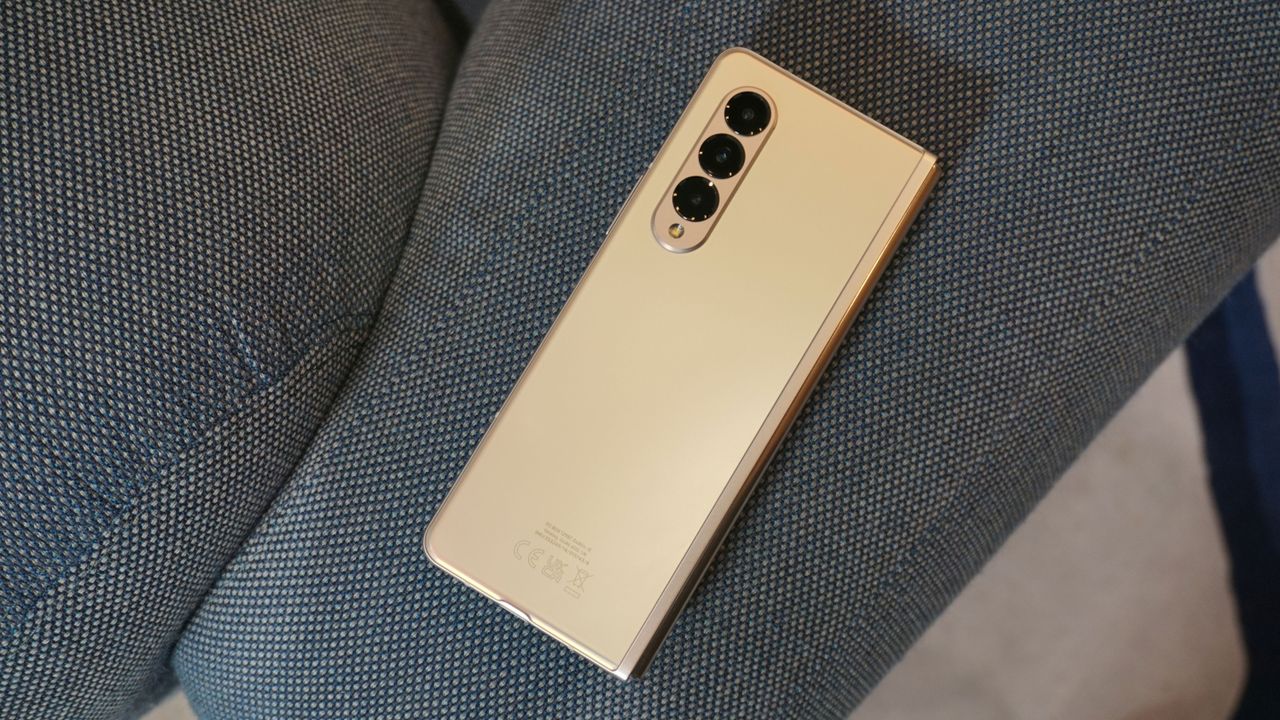 Samsung Galaxy Z Fold 3