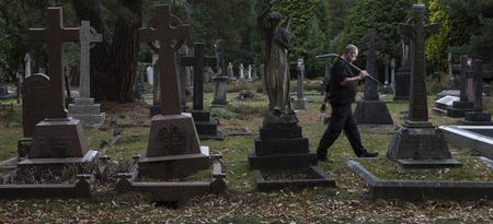 Grave Digger Alan Munnery at the Brookwood Cemetery, Surrey. Picture © Richard Cannon/Country Life Picture Library.