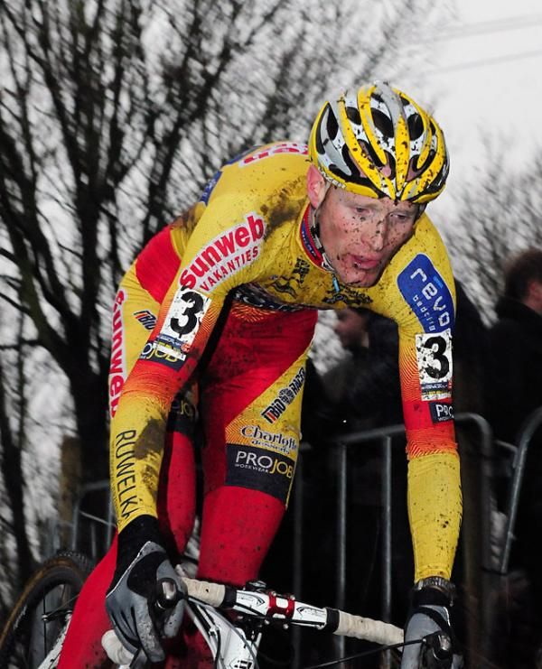Klaas Vantornout (Sunweb) descending.