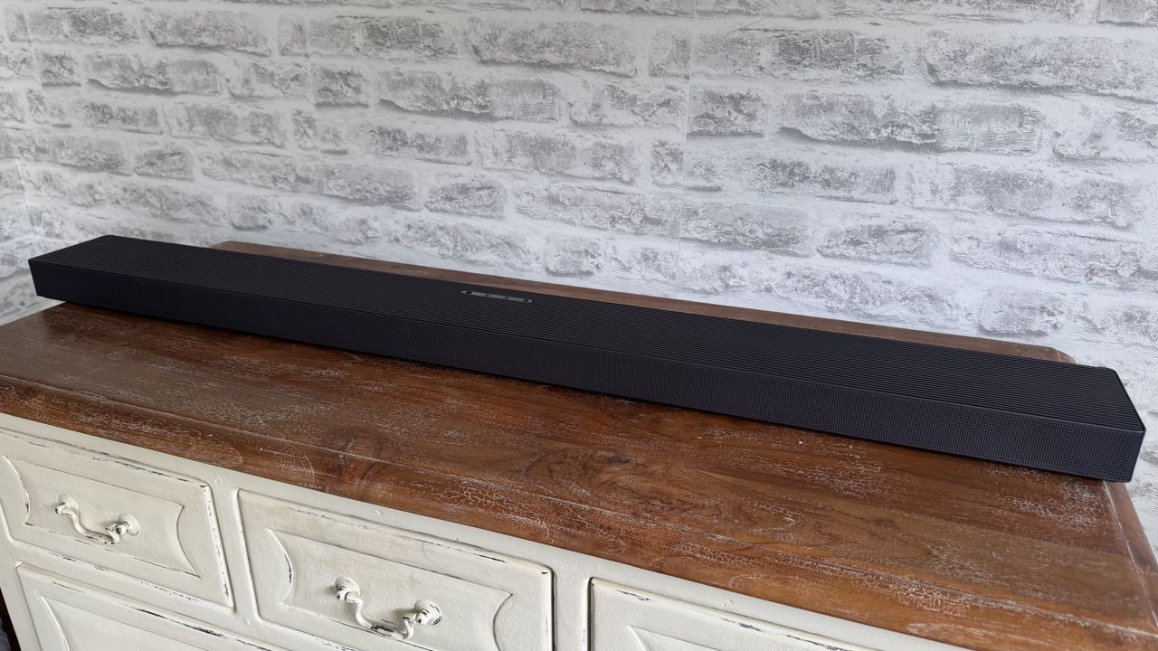 Samsung HW-QS700F on tabletop
