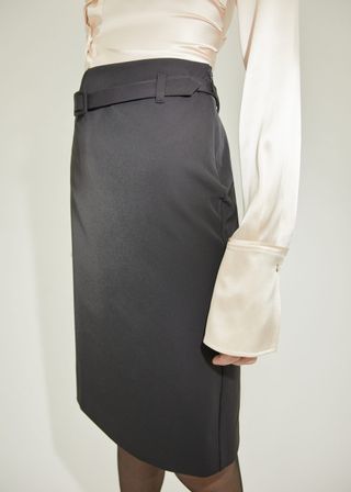 grey pencil skirt with belt