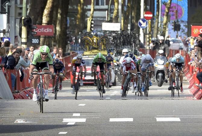 Maarten Tjallingii (Belkin) attacked the break 20km from the finish and held them off to win the final stage at the World Ports Classic