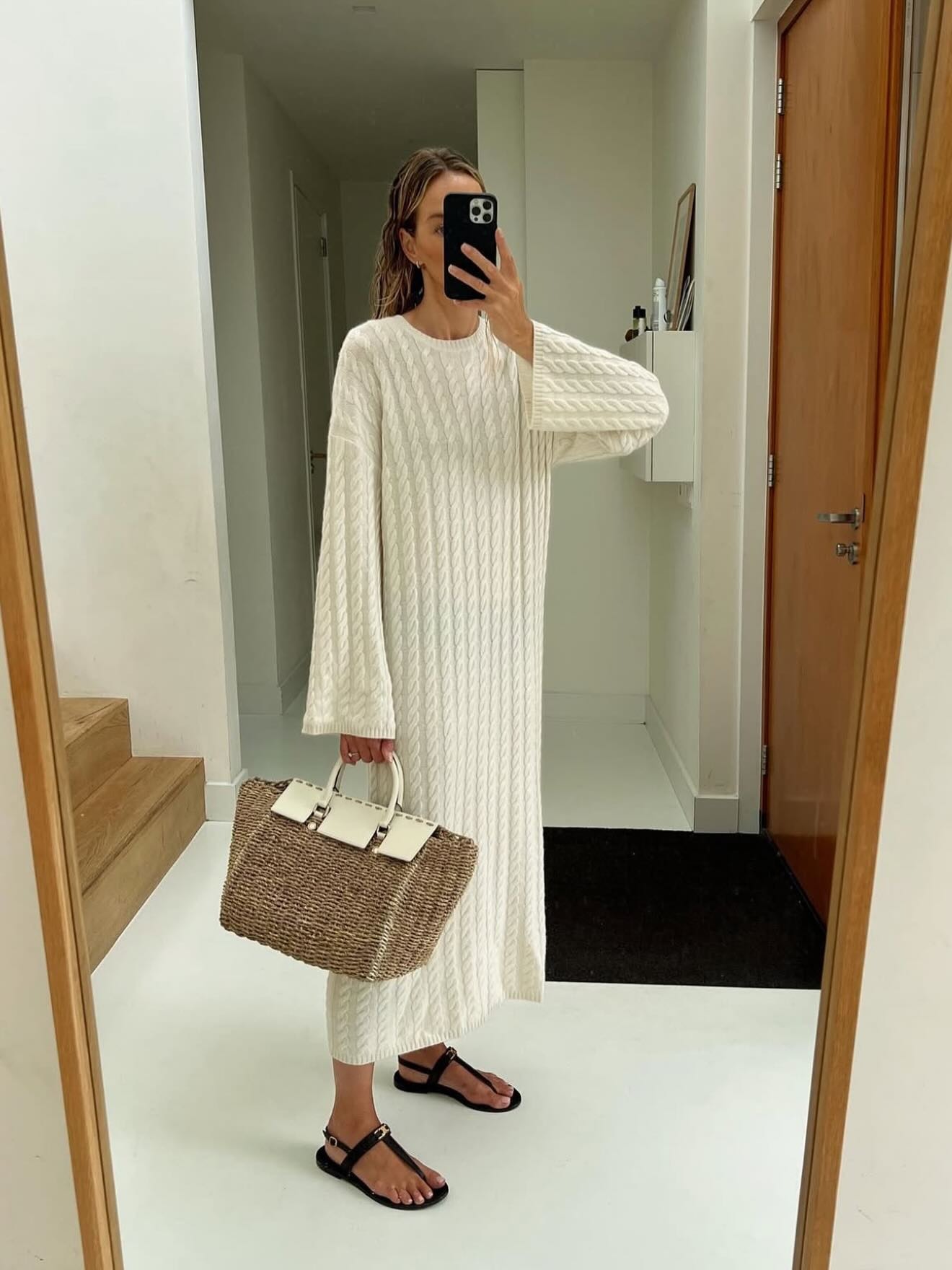 @anoukyve wearing one of the non flip flop summer sandal-trends 2026