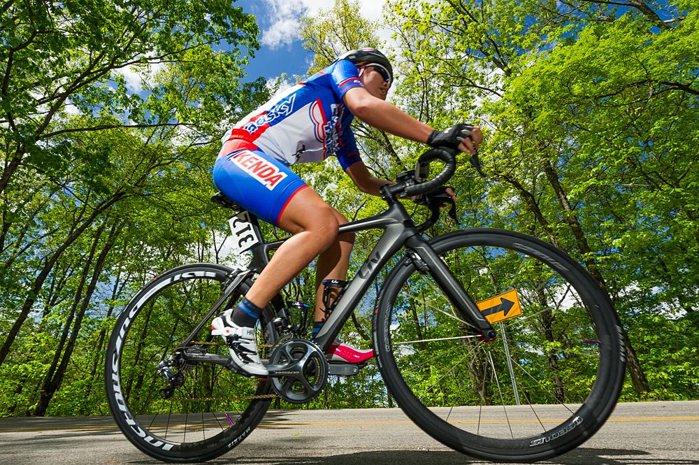 Xuam Zhou (Chinese Taipei (Taiwan) makes her way up the switchback section of the course.