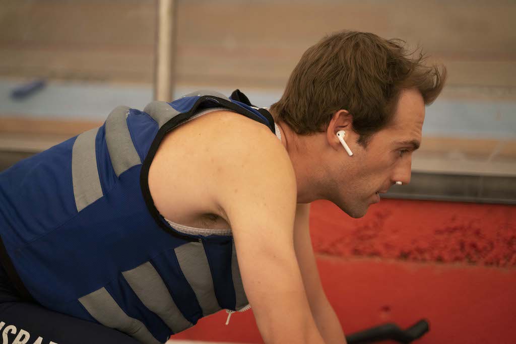 Alex Dowsett during his UCI Hour Record attempt on November 3, 2021 at the at Aguascalientes velodrome in Mexico